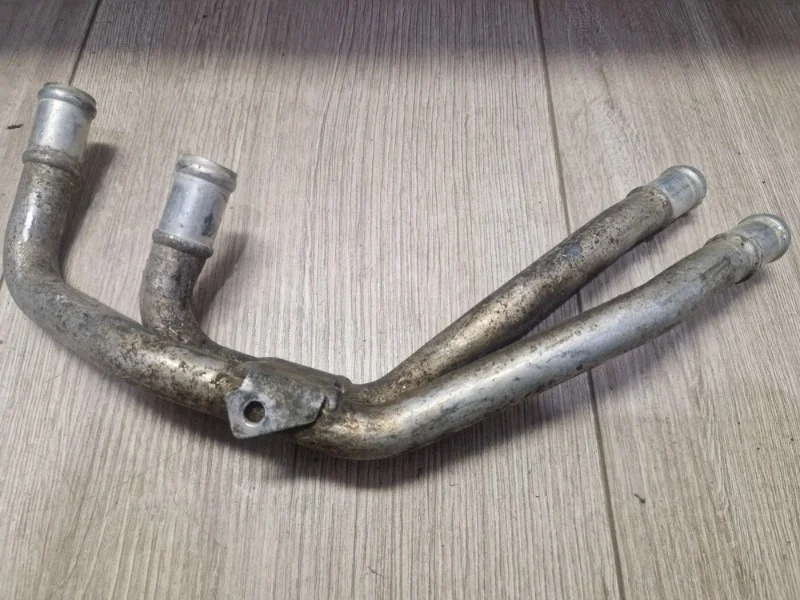 Трубопровод системы охлаждения Audi Q7 2007-2015 4L