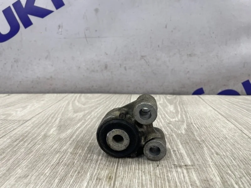 Кронштейн кпп FORD C-max 2007