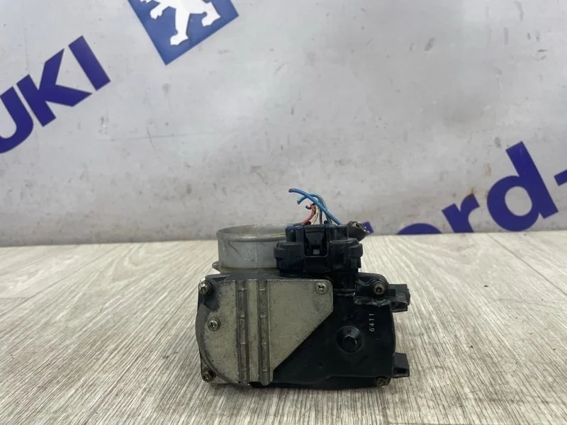 Дроссельная заслонка Mitsubishi Outlander 2004 CU5W