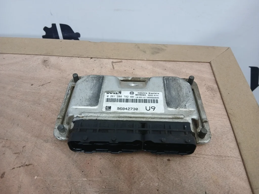 Блок управления двигателем Chevrolet Captiva C100