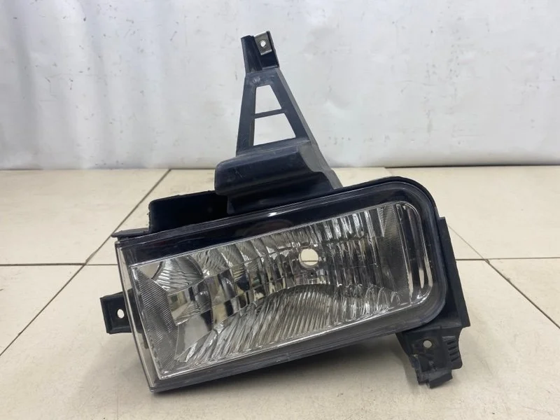 Фара противотуманная левая Toyota Land Cruiser 200