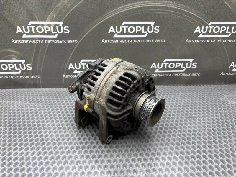 Генератор Opel Zafira B 55556067 КОМПАКТВЭН Z18XER