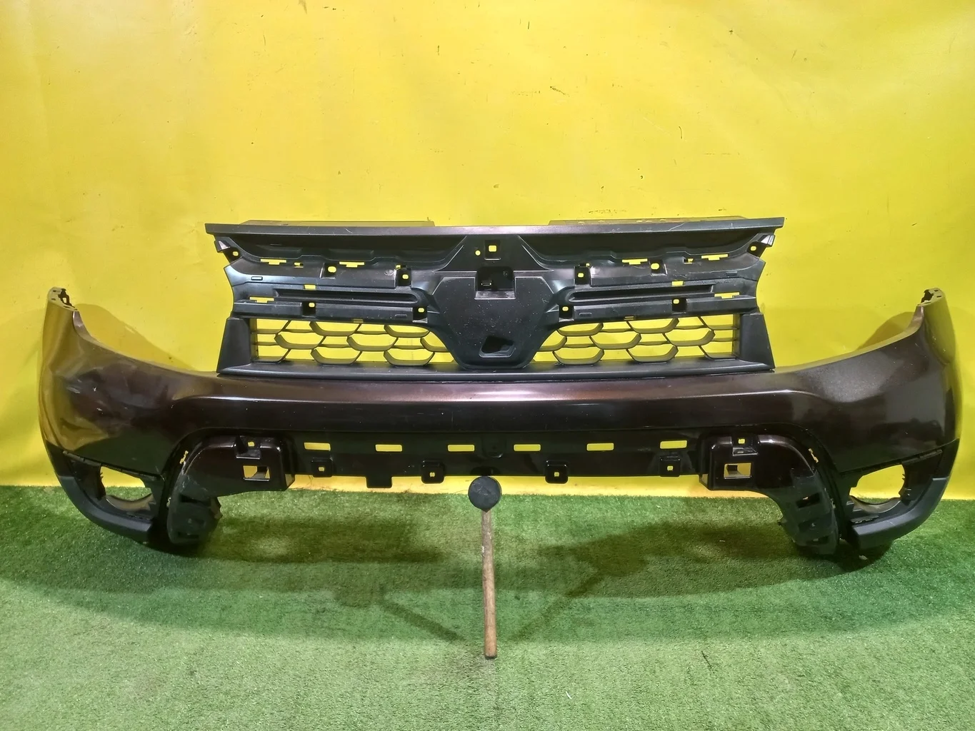 Бампер передний  Renault Duster 2015 620226148R 35697