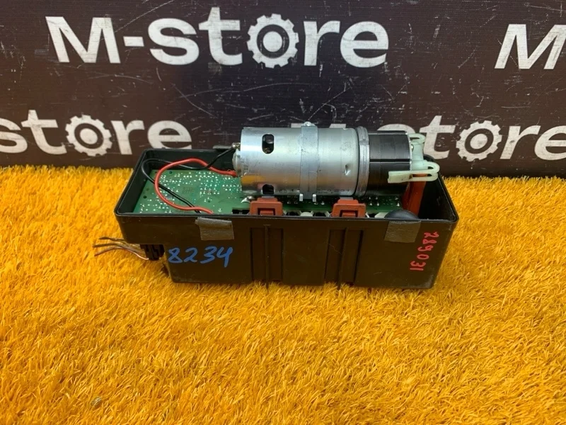 Компрессор центрального замка Mercedes-Benz S-Class 2003 A2208001248 W220 112.972