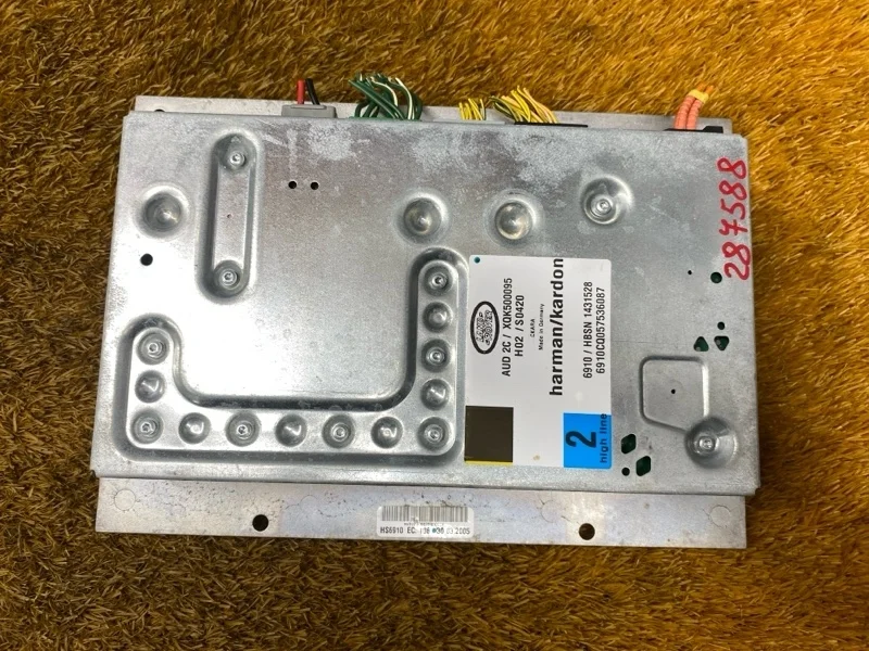 Усилитель звука Land Rover Discovery 2005 XQK500095 L319 406PN