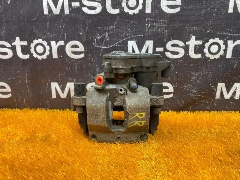 Суппорт Mercedes-Benz C-Class 2014 A2054232098 W205 274.920, задний правый