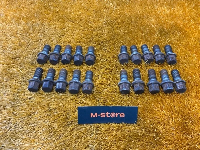 Болт колесный Mercedes-Benz Glk-Class 2010 A0009904907 X204 272.948