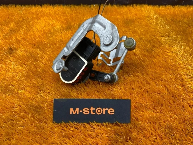 Датчик высоты дорожного просвета Mercedes-Benz C-Class 2014 A2229050503 W205 274.920, задний