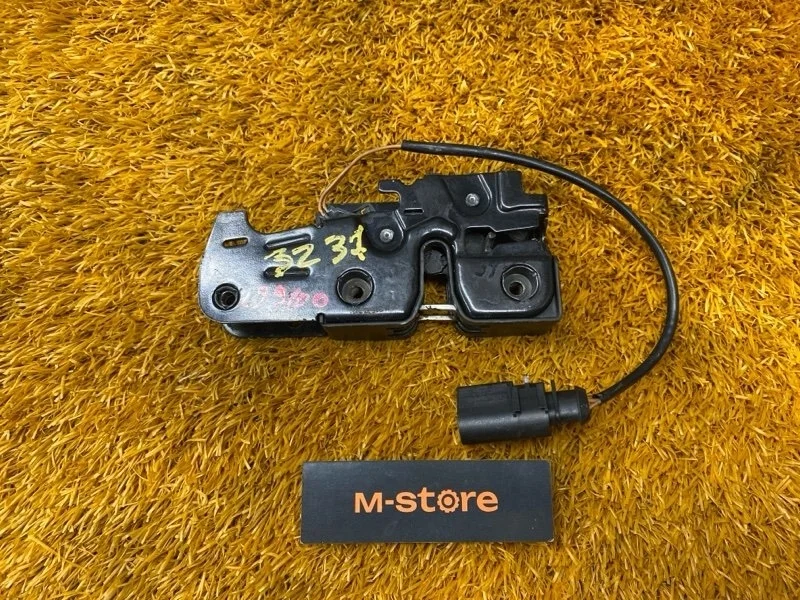 Замок капота Audi Q7 2007 4L0823509 4L BAR