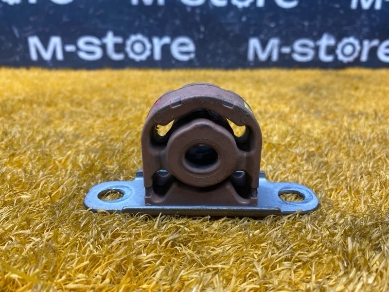 Подушка глушителя Audi A8 2012 4H0253099A 4H/D4 CGWD