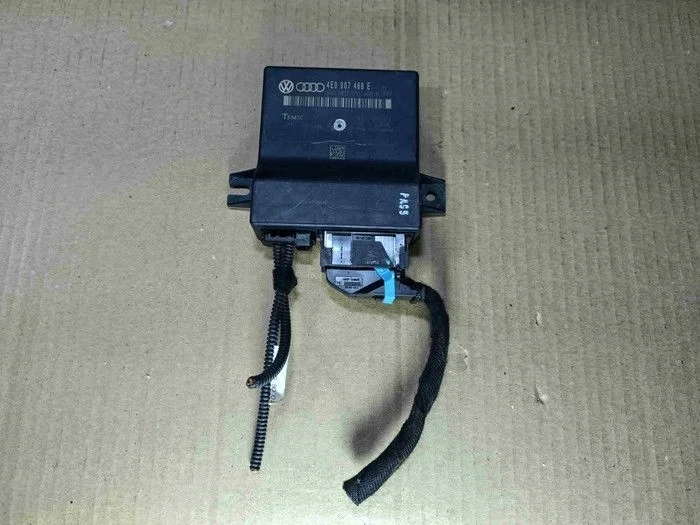 Блок комфорта Audi A8 D3 (2002—2005)