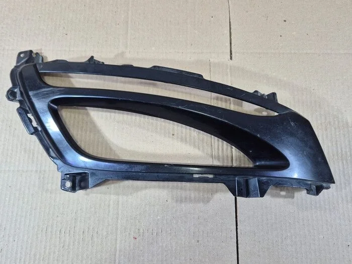 Накладка противотуманки правая Kia Optima III (2010—2013)