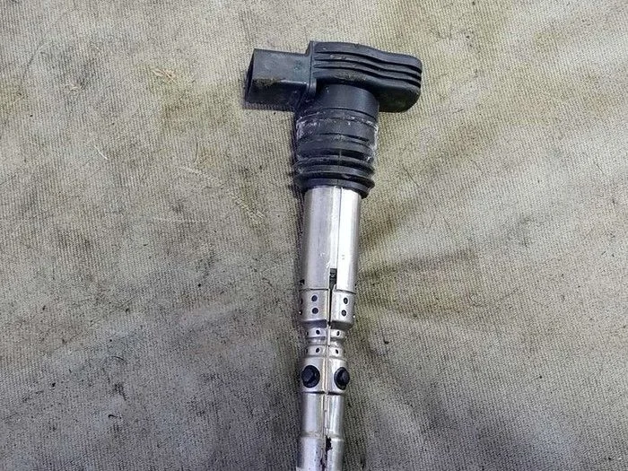 Катушка зажигания Audi A4 B6 (2000—2006)