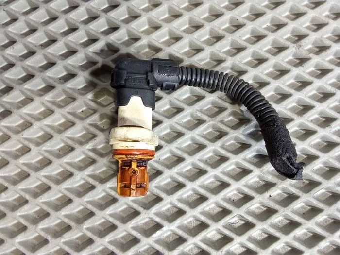 Датчик положения распредвала Opel Meriva B (2010—2014)