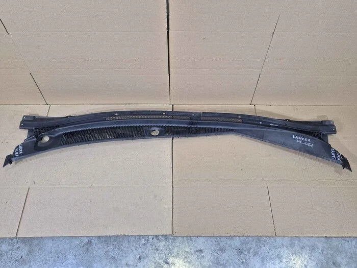 Жабо Mitsubishi Lancer IX рестайлинг (2005—2010)