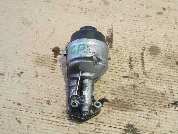 Корпус масляного фильтра 1,2 CGP Skoda Fabia II (2007—2010)