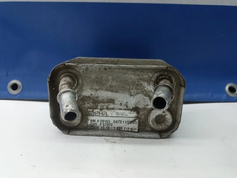 Радиатор масляный Bmw X5 2001 17207500754 E53 3.0 M54B30