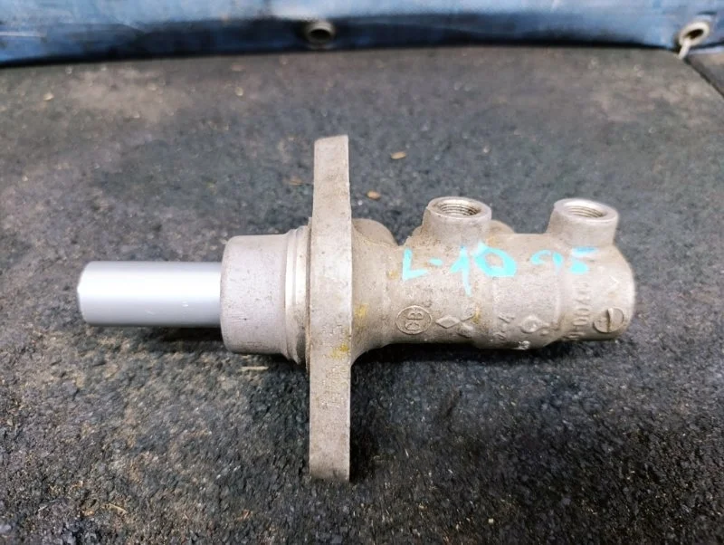 Цилиндр тормозной главный Mitsubishi Lancer 10 2010 4625A199 1.5 4A91