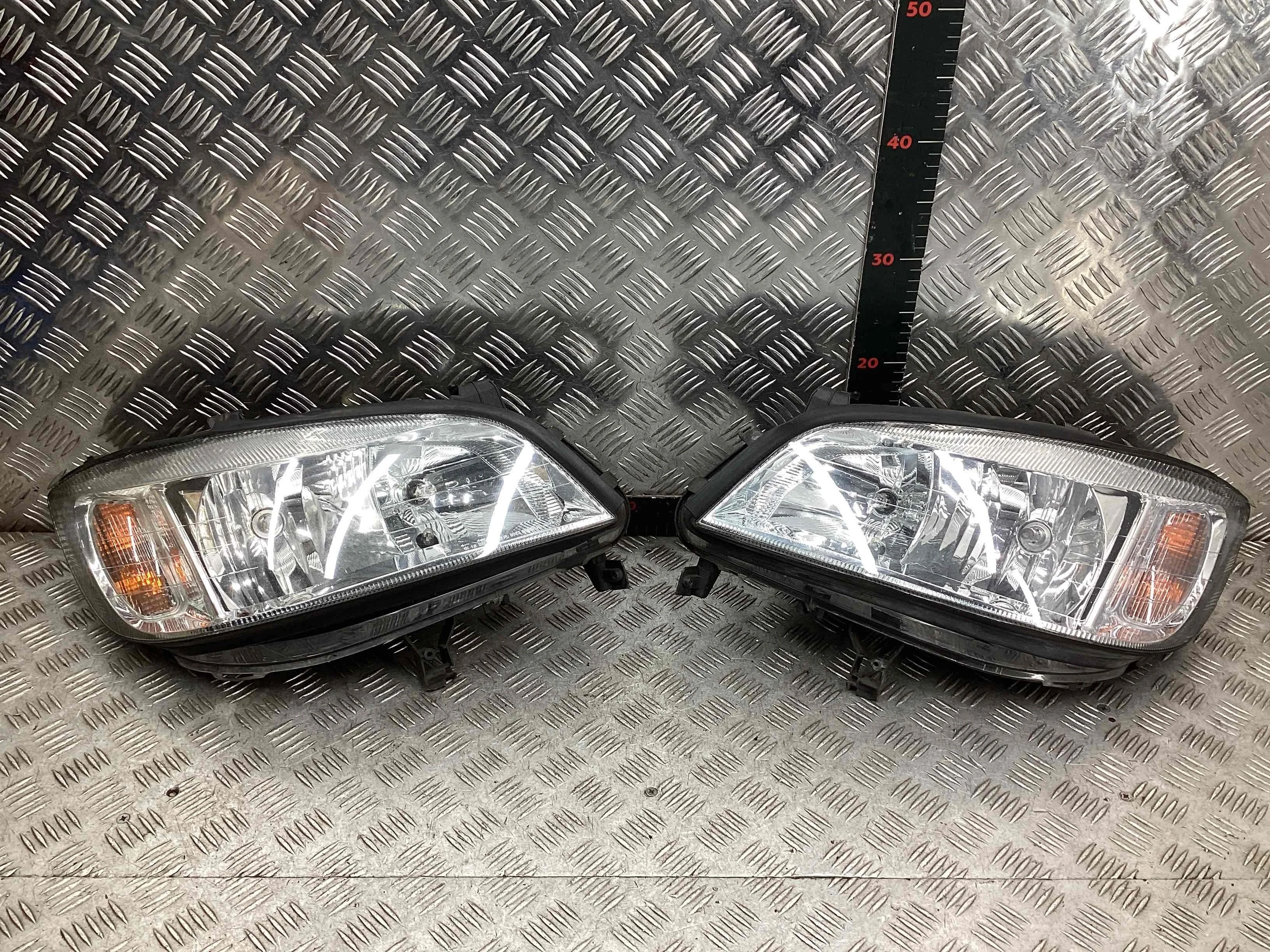 Фара правая Opel Zafira Zafira A 2003-2005 рестайлинг 2004 2,0 Дизель АКПП Минивэн.