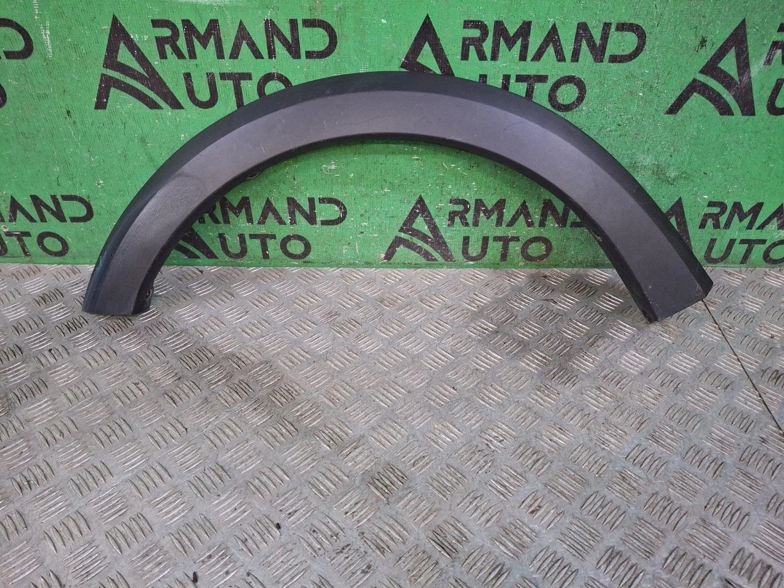 Расширитель крыла Renault Sandero 2013-2019