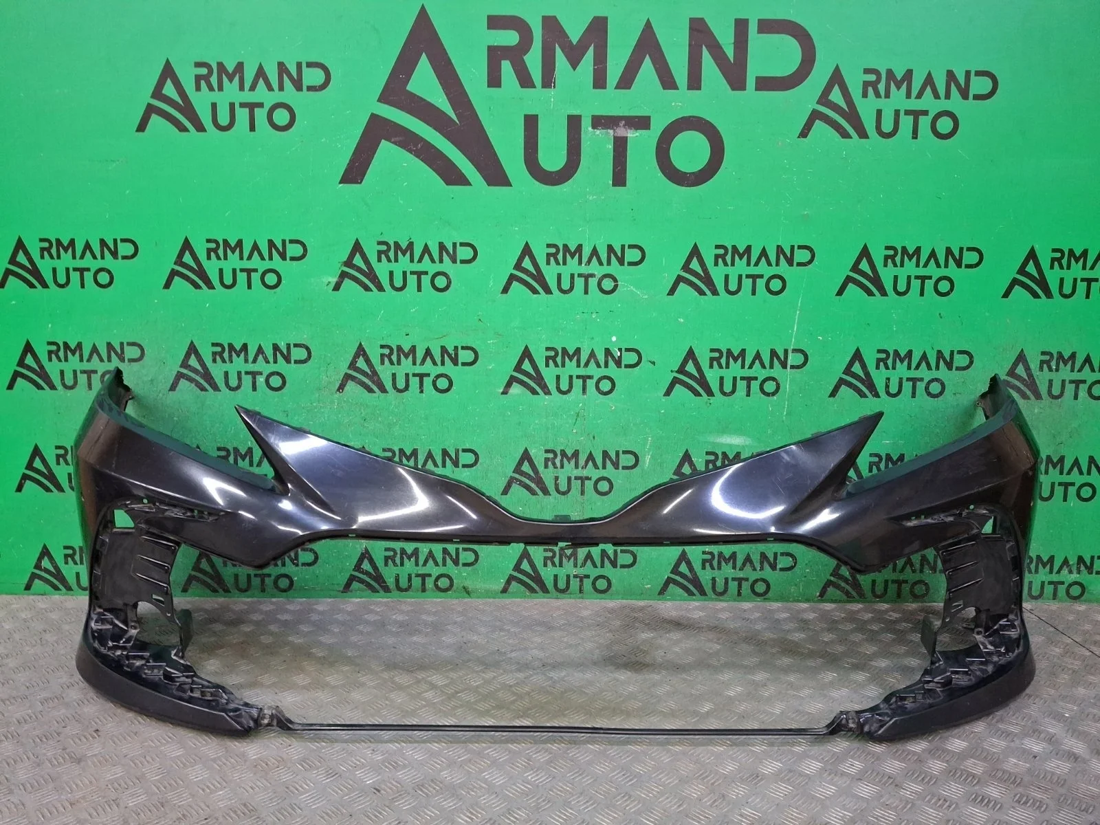 Бампер Toyota Camry 2020-нв 8 XV70