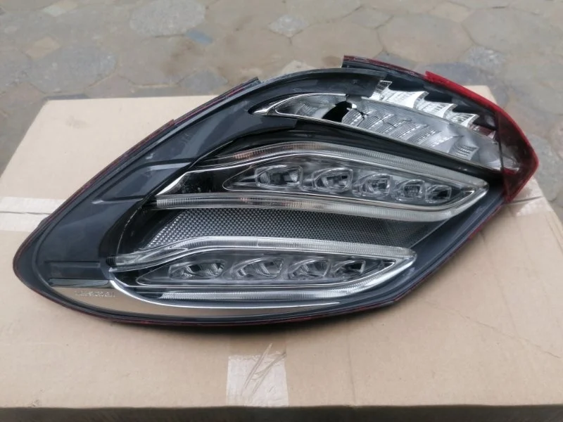 Фонарь Mercedes C 2017 на запчасти A2059060457 W205, задний правый