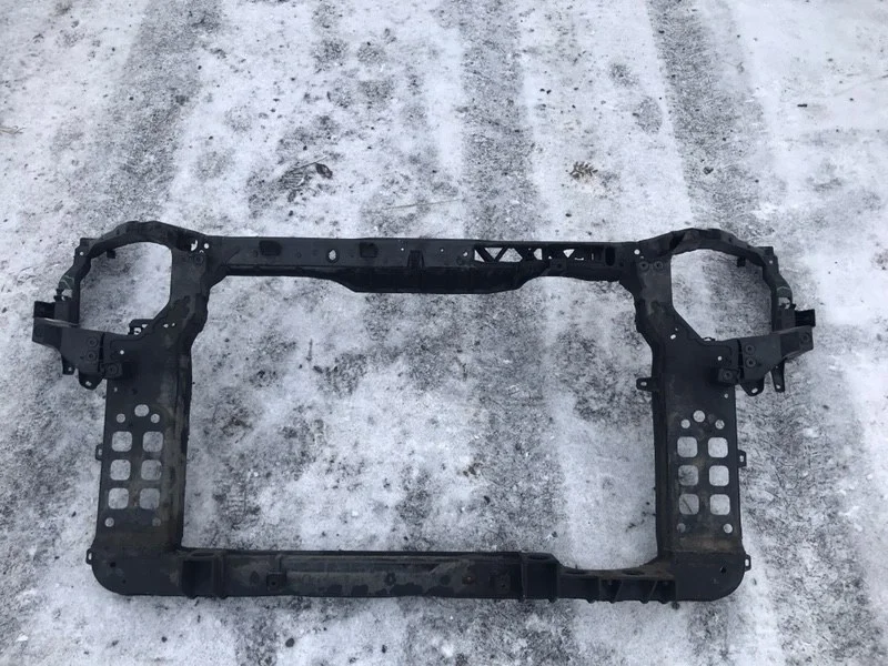 Панель передняя Kia Sorento 641012P600 2 XM