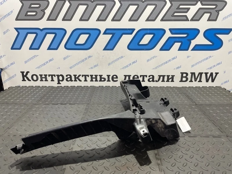 Крепление бампера BMW X5 2015 51127294390 F15 N55B30A, заднее правое
