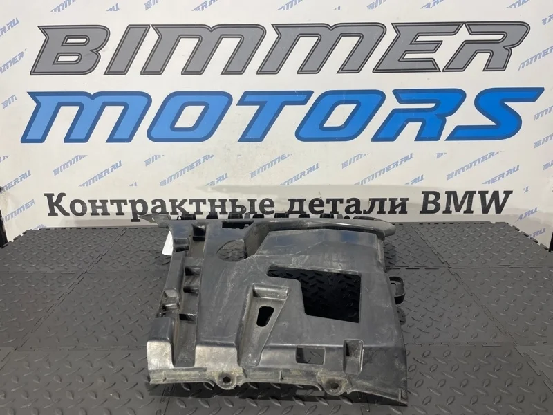 Крепление бампера BMW 328iX 51127384465 F30 N20B20A, заднее левое