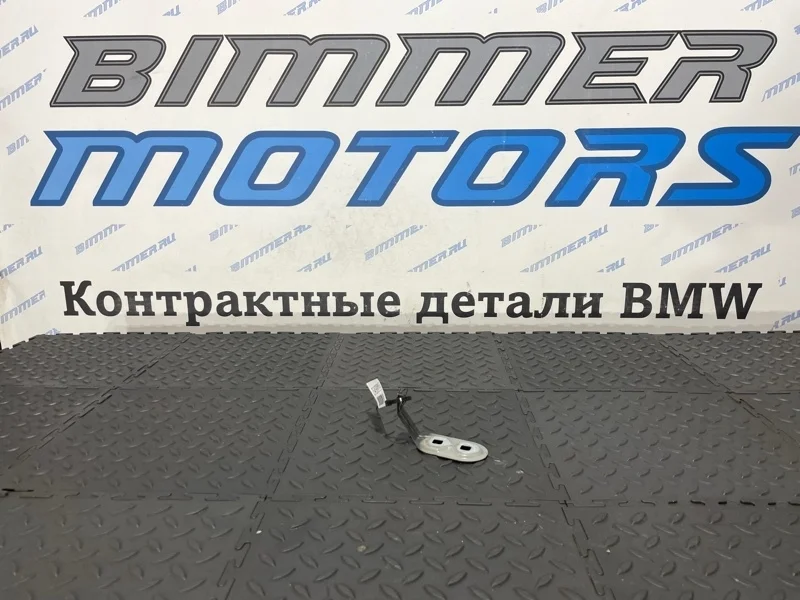 Кронштейн крыла BMW 550iX 2014 41357207208 F10 N63B44B, правый