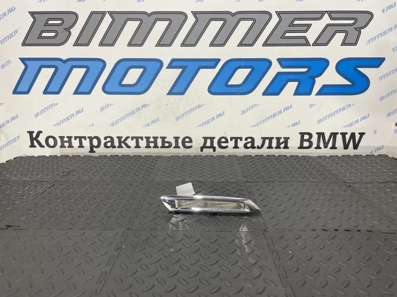 Декоративная накладка BMW 550iX 2014 51137336647 F10 N63B44B, левая