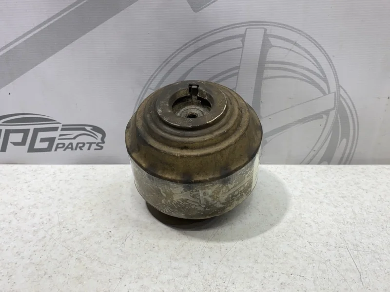 Подушка двигателя Mercedes-benz W211