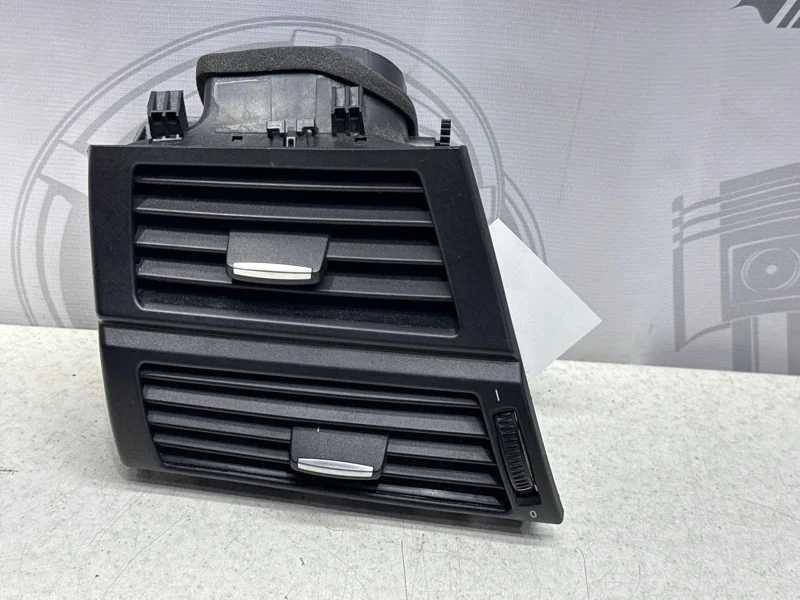 Воздушный дефлектор торпеду левый BMW X5 2012 E70