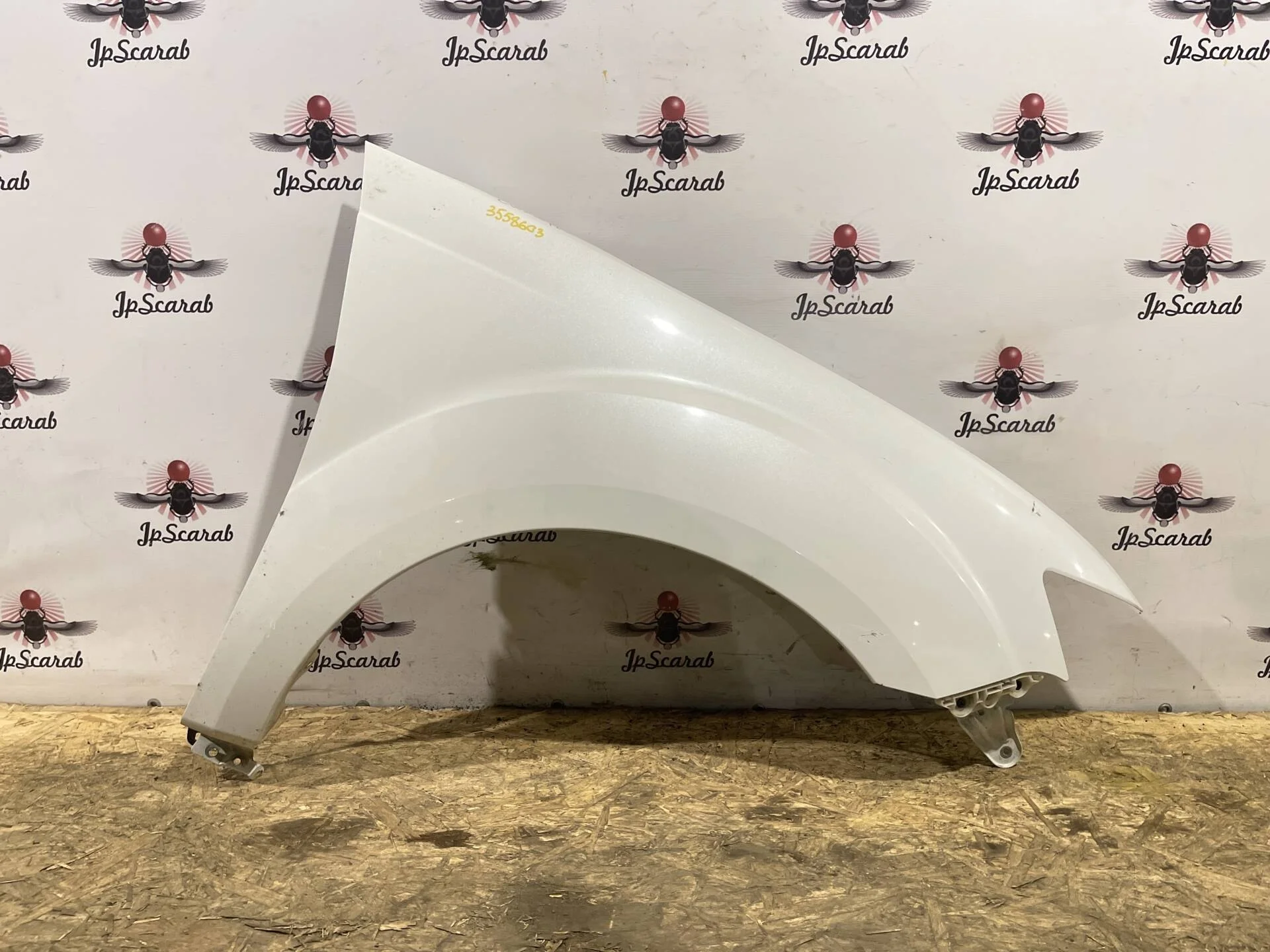 Крыло переднее правое Mitsubishi Outlander XL CW5W Рест