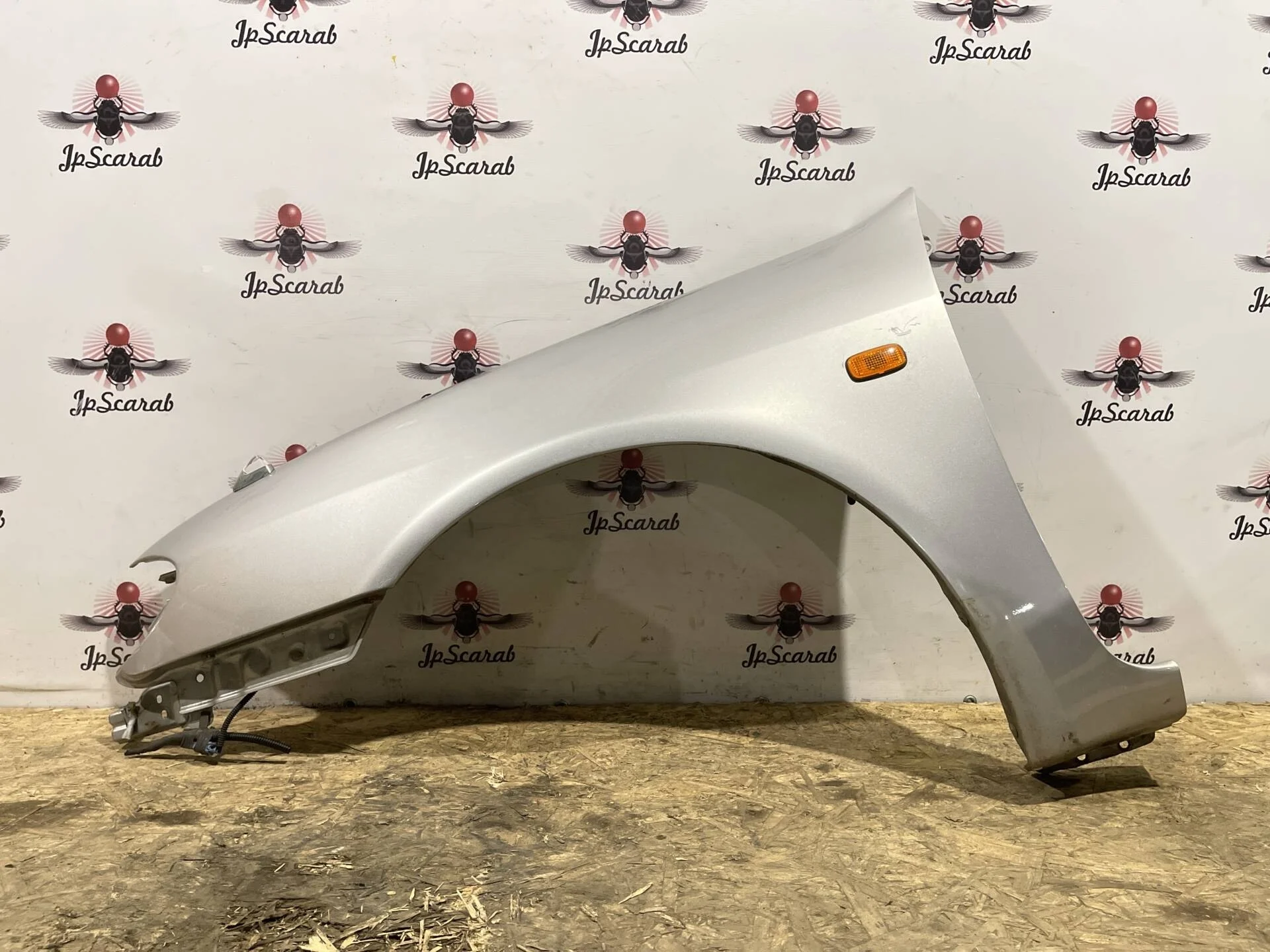 Крыло переднее левое Nissan Maxima A33