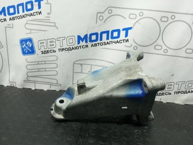 Кронштейн опоры двигателя Mercedes-Benz C-Class A2742234304 W205 274920