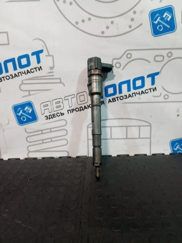 Форсунка дизельная коммон рэйл Hyundai Grand Starex 338004A500 D4CB VGT 174Л.С ЕВРО 4