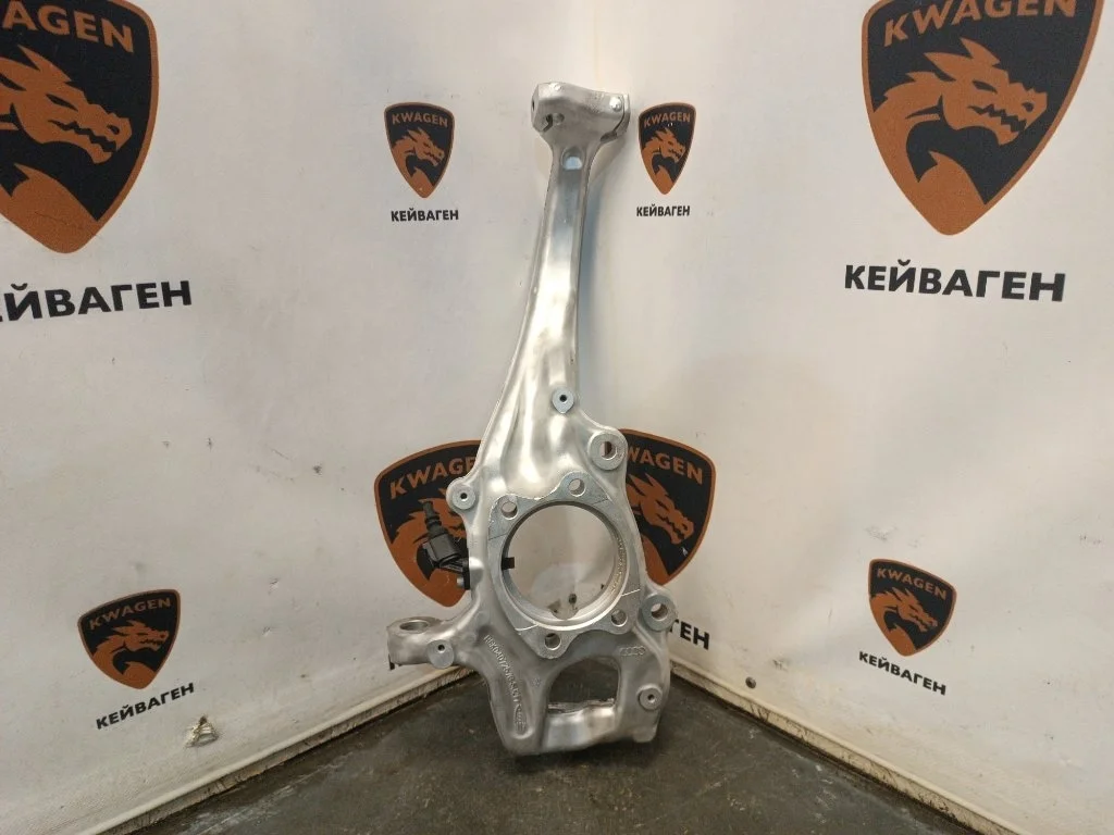 Кулак поворотный Audi A5 2010 8T