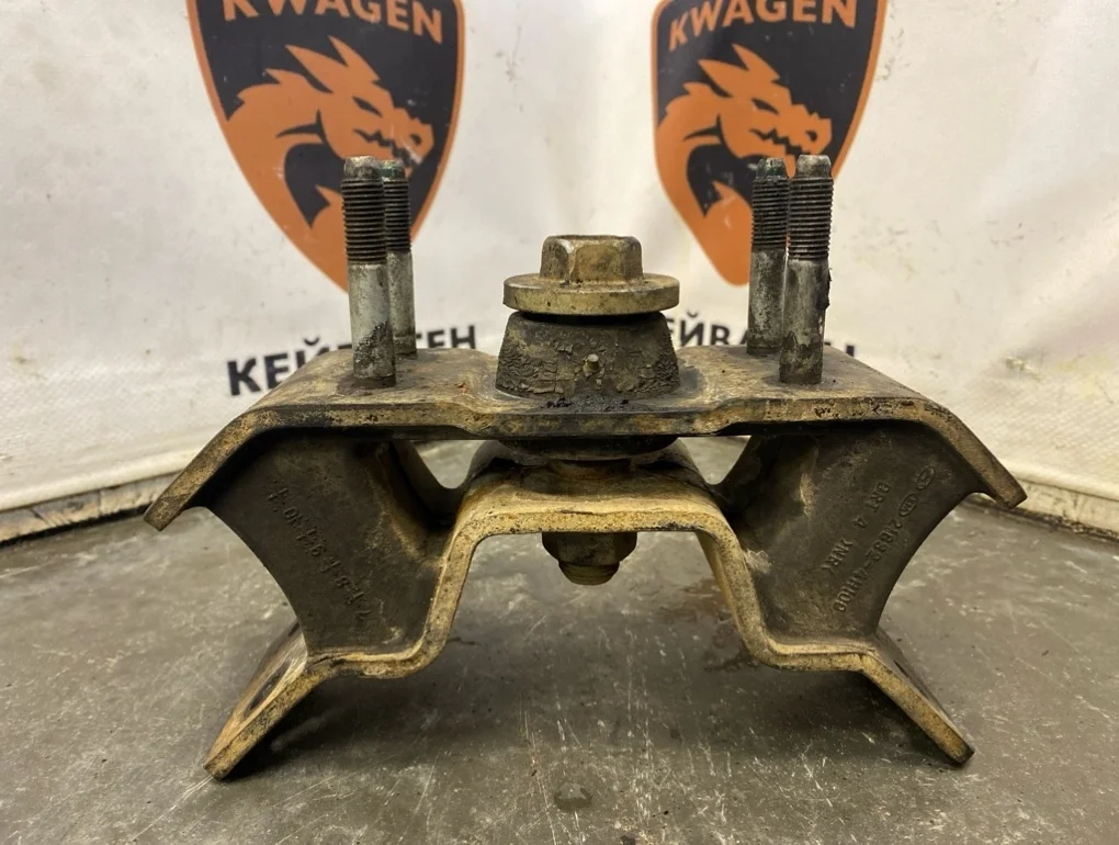 Подушка двигателя Hyundai Grand Starex TQ