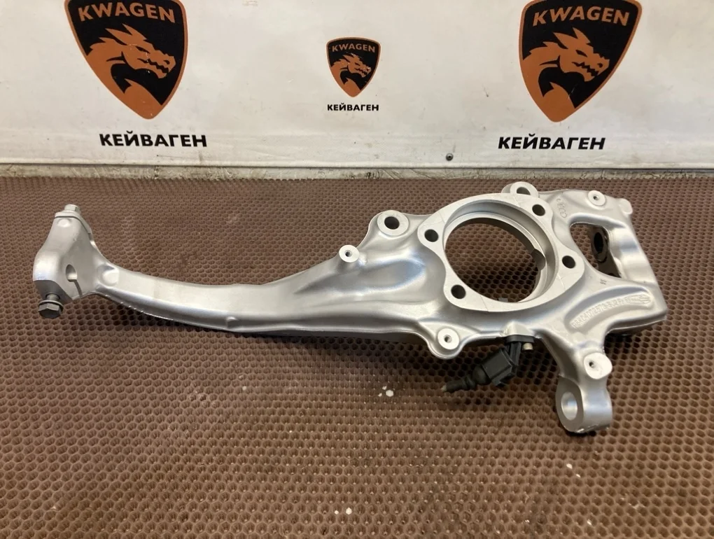 Кулак поворотный Audi A4 2013 B8