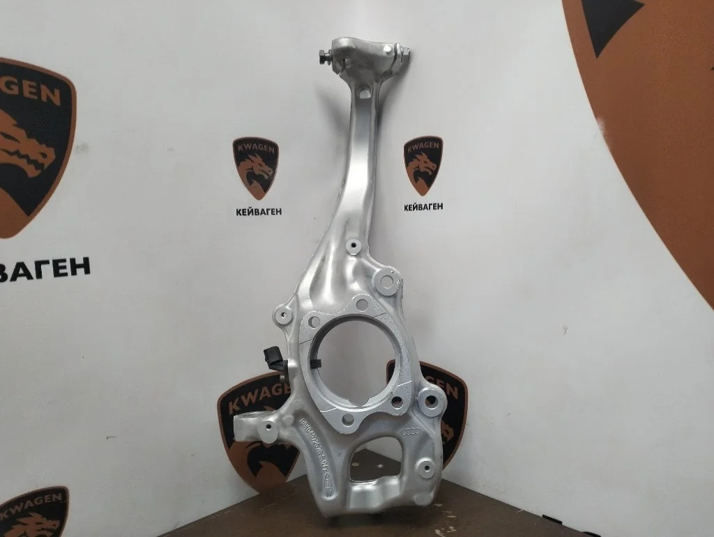 Кулак поворотный Audi A5 2010 8T