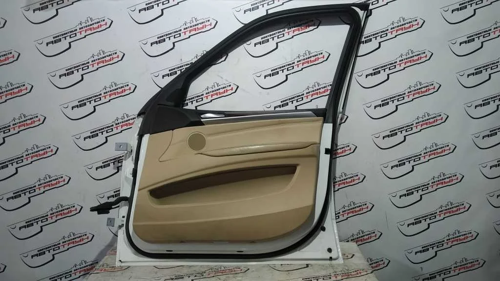 ДВЕРЬ BMW 41517211424 ПЕРЕД ПРАВО белый S3141