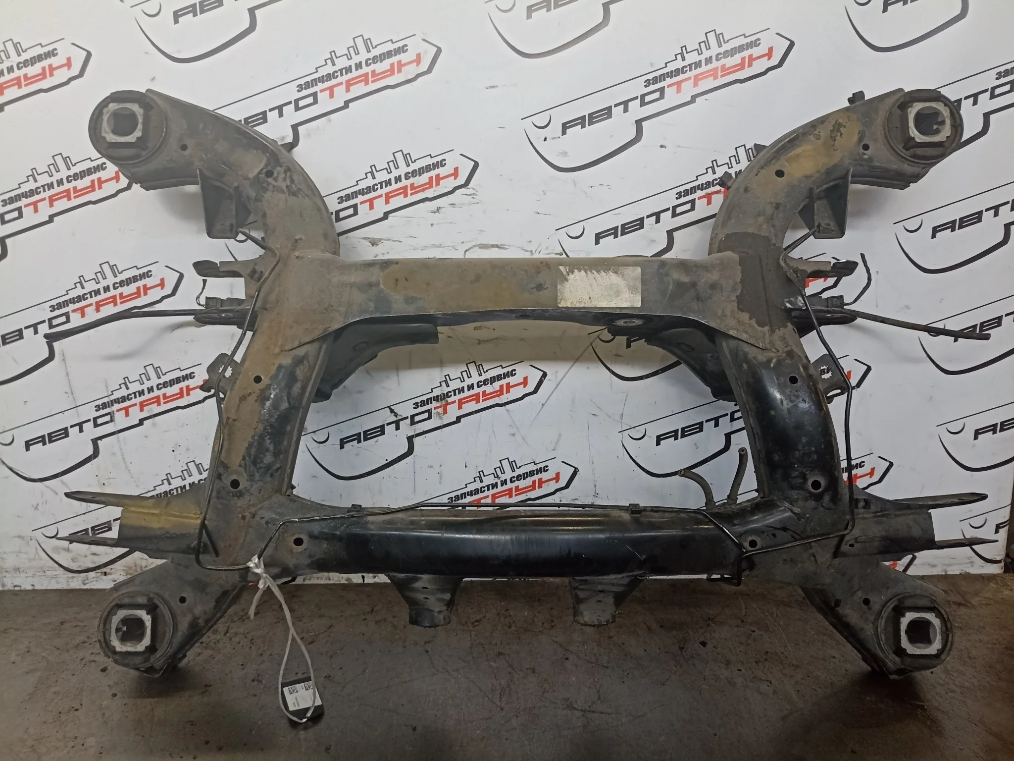 БАЛКА ПОДВЕСКИ ЗАДНЯЯ BMW ЗАДНЯЯ 33316863815 NE209Z