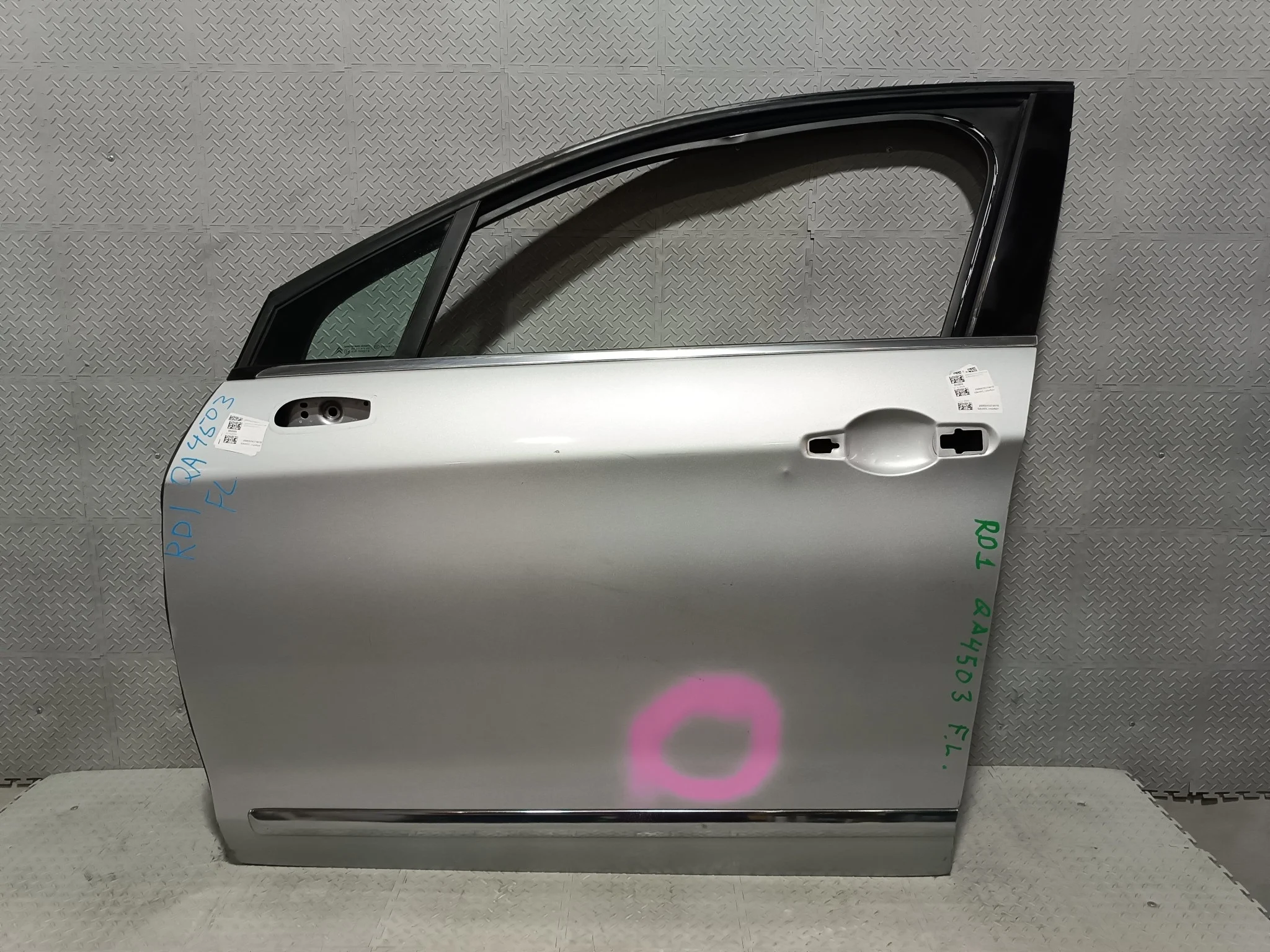 ДВЕРЬ CITROEN 9002Y8 ПЕРЕД ЛЕВО серебро QA4503