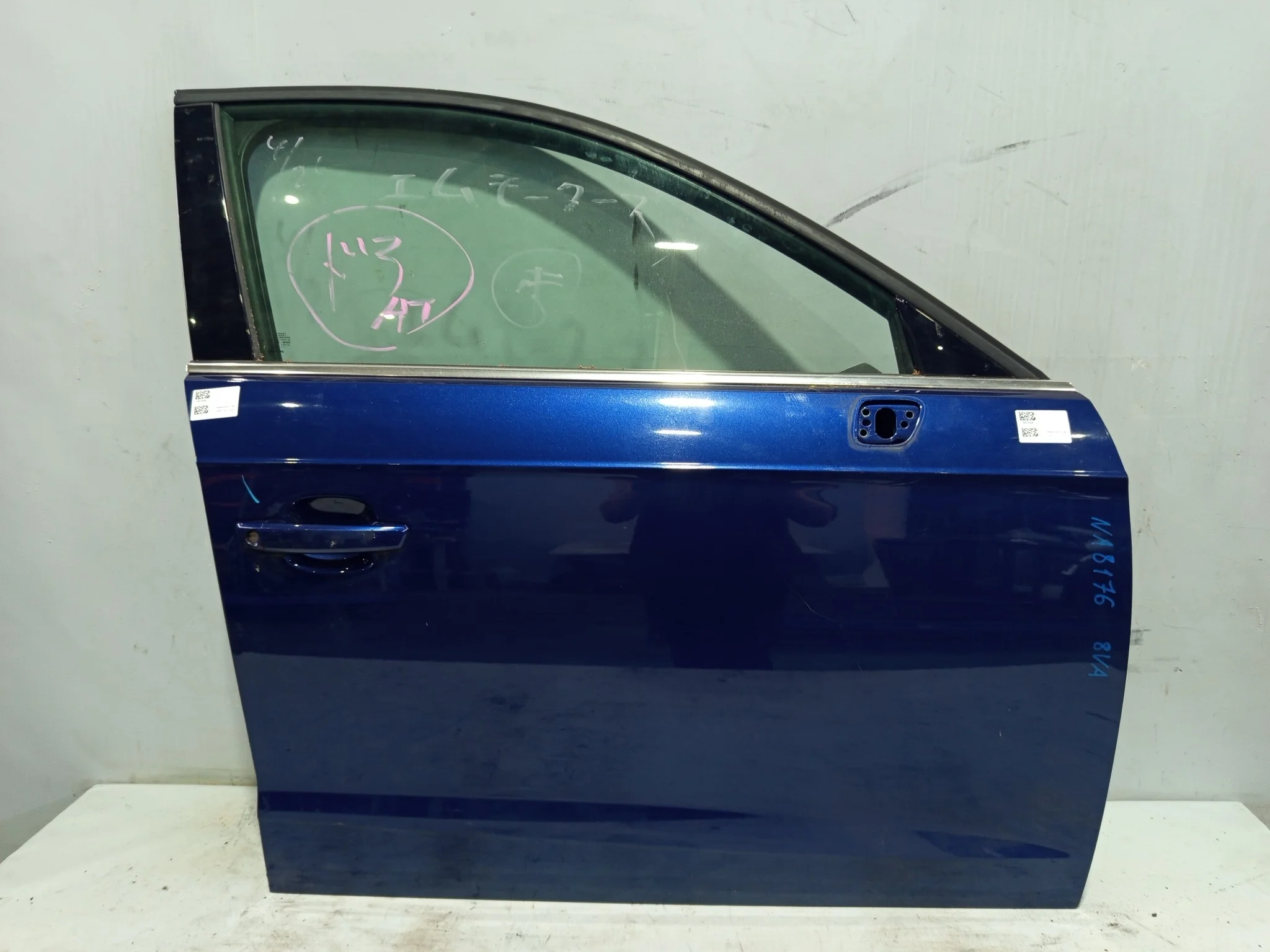 ДВЕРЬ AUDI 8V4831052B ПЕРЕД ПРАВО синий, X5Q NA8176