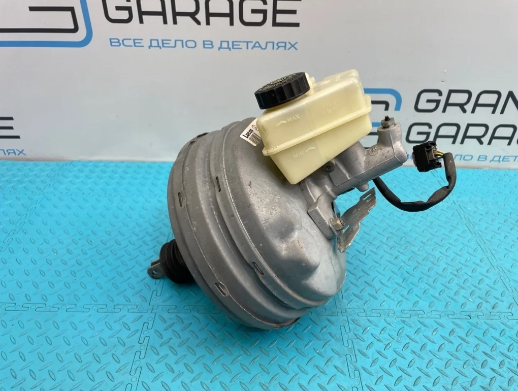 Вакуумный усилитель Mercedes-Benz E-Class 1999 A0044305330 W210 112.941 3.2