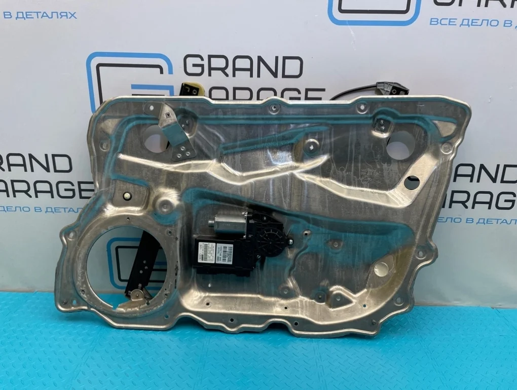 Стеклоподъемник Audi A8 2005 4E1959802B D3 BFM 4.2, передний правый