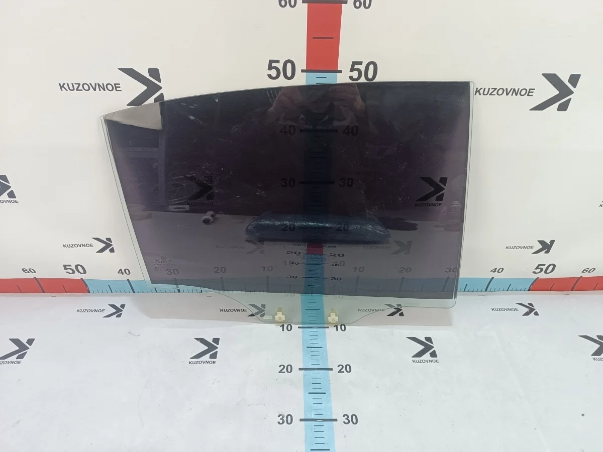 Стекло двери Kia Rio 2011 JB