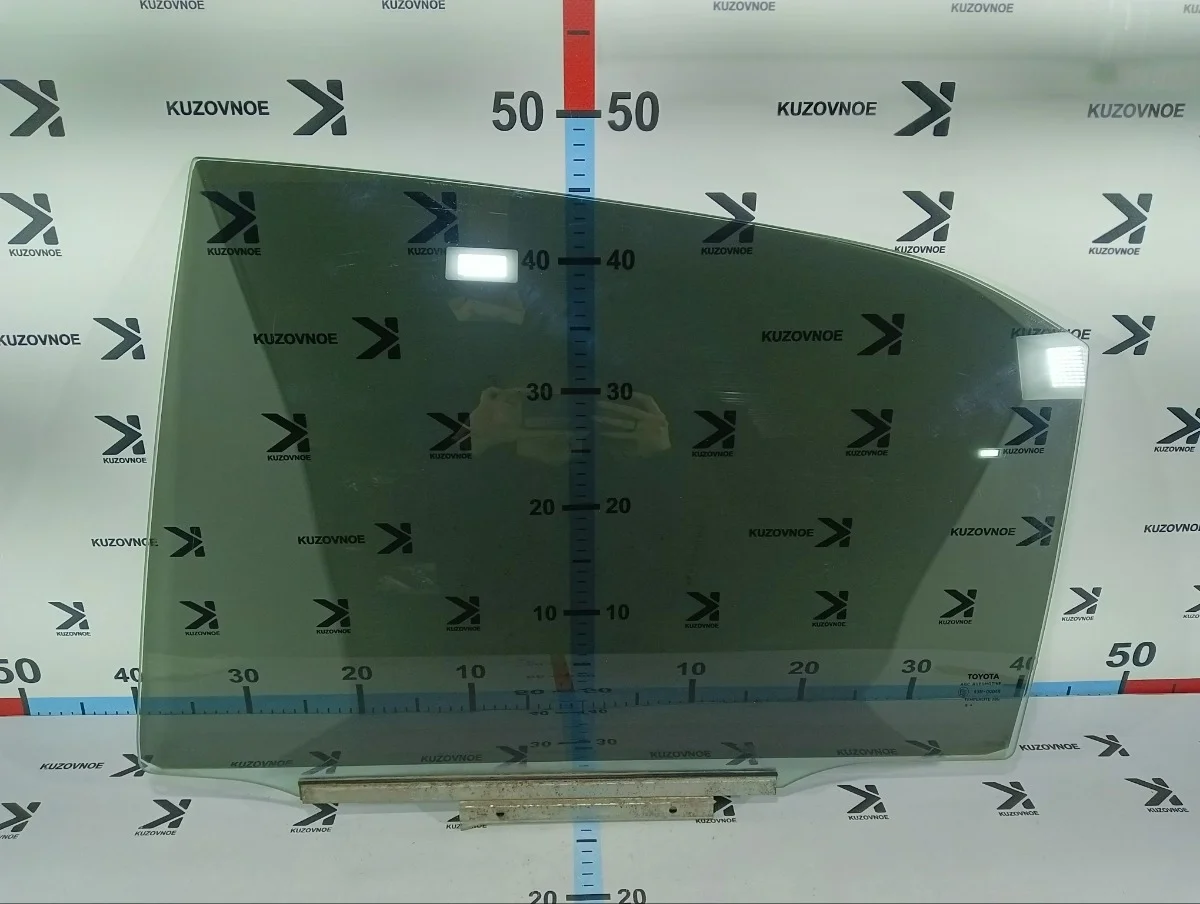 Стекло двери Toyota Camry 2010 XV40