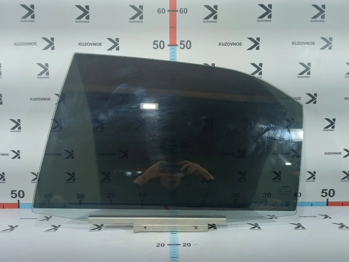 Стекло двери Toyota Camry 2015 XV55
